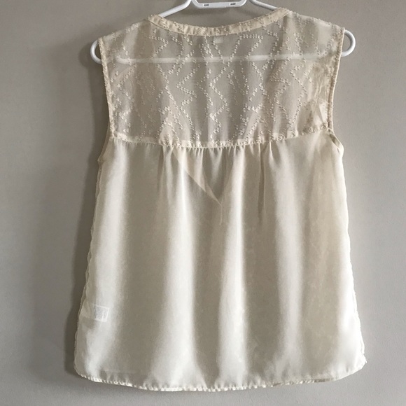 American eagle outfitters cream shirt - Picture 4 of 4